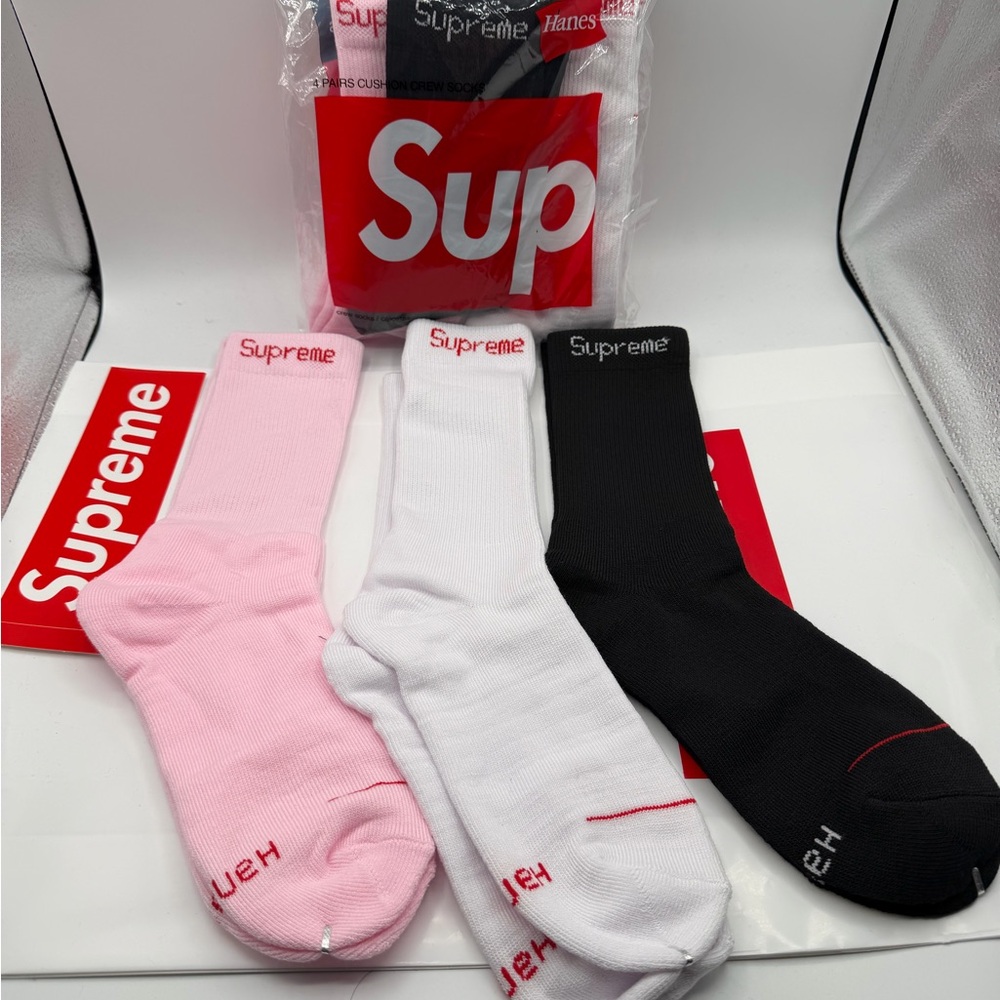Supreme x Hanes Special Color Comb 3Pack Cushion Crew Socks - Pink, White, Black - Picture 2 of 2
